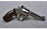 Smith & Wesson ~ 686-6 ~ .357 Magnum - 2 of 4