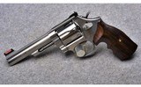 Smith & Wesson ~ 686-6 ~ .357 Magnum - 1 of 4