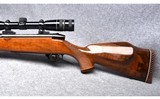 Weatherby Mark V~.300 Weatherby Magnum - 2 of 6
