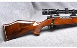 Weatherby Mark V~.300 Weatherby Magnum - 5 of 6