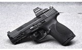 Smith & Wesson M&P9 M2.0~9 MM Luger - 1 of 2