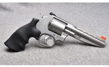 Smith & Wesson Performance Center 686-6~.357 Magnum - 2 of 2