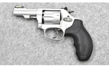 Smith & Wesson~ 317-3 Air Lite Kit Gun~ .22 LR - 2 of 2