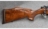 Weatherby Mark V~ .300 Weatherby Magnum - 2 of 9