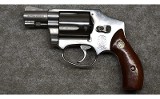 Smith & Wesson ~ Model 640 ~ .38 S&W Special - 2 of 2
