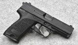 Heckler & Koch~ USP~ .40S&W - 1 of 2