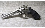 Smith & Wesson~ 617-6~ .22 Long Rifle - 2 of 2