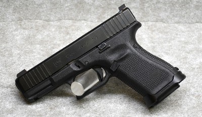 Glock~ 19 Gen 5~ 9mm Luger - Image 1 of 2
