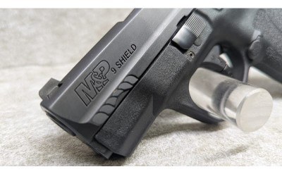 Smith & Wesson ~ M&P Shield 9 ~ 9mm Luger - Image 3 of 6