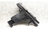 Heckler & Koch ~ USP Compact ~ .40 S&W - 3 of 5