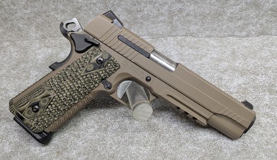Sig Sauer ~ 1911 ~ .45 ACP - Image 1 of 4