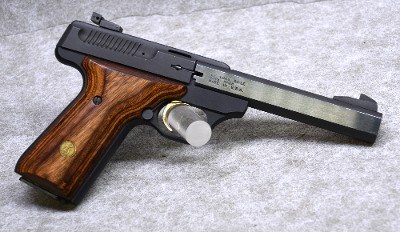 Browning~ Buckmark~ .22 LR - Image 1 of 4