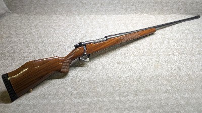 Weatherby ~ Mark V "Friends of NRA 1999" ~ .300 Weatherby Magnum - Image 1 of 11