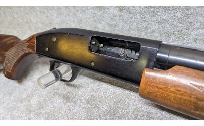 New Haven ~ 600AT ~ 12 Gauge - Image 5 of 11