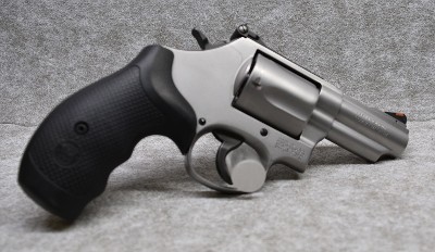 Smith & Wesson ~ Model 69 ~ .44 Magnum - Image 1 of 5