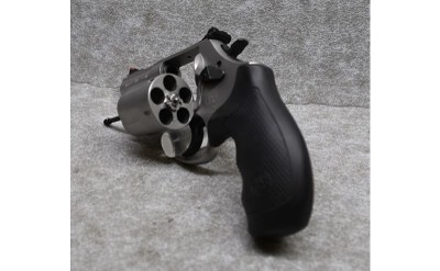 Smith & Wesson ~ Model 69 ~ .44 Magnum - Image 3 of 5