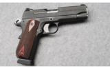 SIG-Sauer
1911 Carry Fastback .45 ACP - 1 of 8