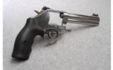Smith & Wesson Model 617-6 K-22 Masterpiece Stainless .22 LR Revolver - 4 of 6