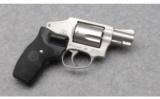 Smith & Wesson 642-2 .38SPL - 1 of 2
