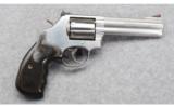 Smith & Wesson 686-6 .357 Magnum - 1 of 4