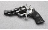 Smith & Wesson ~ 29-10 ~ .44 Magnum - 2 of 3