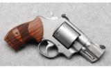 Smith & Wesson 629-6 Performance Center .44 Magnum - 1 of 4