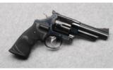 Smith & Wesson ~ 29-10 ~ .44 Magnum - 1 of 3