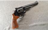 Smith & Wesson ~ 29-10 ~ .44 Mag ~ ANIB With Display Case. - 1 of 3