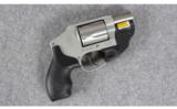 Smith & Wesson ~ Airweight 642-2 ~ .38 SPL - 1 of 4