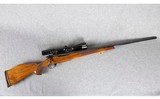 Weatherby ~ Mark V ~ .300 WBY MAG - 1 of 13