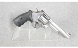 Smith & Wesson ~ 629-6 ~ .44 Magnum