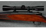 Weatherby, Model Mark V, 300 Weatherby Magnum - 4 of 7