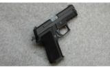 Sig Sauer, Model P229, .40 Smith and Wesson - 1 of 2