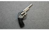 Smith and Wesson, Model 629-6 SS, .44 Magnum - 1 of 2