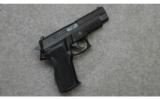 Sig Sauer, Model P226, .40 Smith and Wesson - 1 of 2