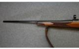 Weatherby, Model Mark V Deluxe, .300 Weatherby Magnum - 6 of 7
