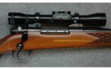 Weatherby, Model Mark V Deluxe, .300 Weatherby Magnum - 2 of 7