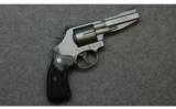 Smith and Wesson, Model 686-6 SSR Pro Series Stainless Revolver, .357 Smith and Wesson Magnum - 1 of 2