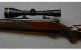 Weatherby, Model Mark V Deluxe Weatherby Magnum Bolt Action, 7 MM Weatherby Magnum - 4 of 7