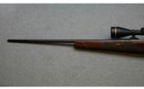 Weatherby, Model Mark V Deluxe Weatherby Magnum Bolt Action, 7 MM Weatherby Magnum - 6 of 7
