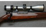 Weatherby, Model Mark V Deluxe Weatherby Magnum Bolt Action, 7 MM Weatherby Magnum - 2 of 7