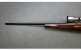 Weatherby, Model Mark V Deluxe Weatherby Magnum Bolt Action, 7 MM Weatherby Magnum - 6 of 7