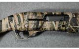 Winchester, Model Super X 3 (SX3) Magnum Composite Waterfowl Semi-Auto Shotgun, 12 GA - 2 of 9