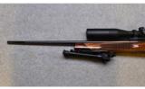 Weatherby, Model Mark V Deluxe Bolt Action Rifle, .30-06 Springfield - 6 of 9