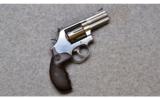 Smith and Wesson, Model 686-6 Plus Deluxe Double Action Revolver, .357 Smith and Wesson Magnum - 1 of 2
