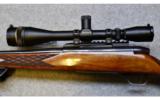 Weatherby ~ Mark V Deluxe ~ .300 Wby. Mag. - 8 of 9