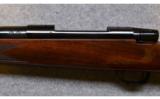 Weatherby ~ Vanguard Deluxe ~ .300 Wby. Mag. - 8 of 9