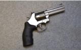 Smith & Wesson ~ 686-6 ~ .357 Mag./.38 Special - 1 of 2