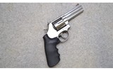 SMITH & WESSON 686-6 - 1 of 2