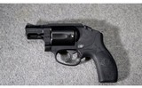 Smith & Wesson Bodyguard 38 - 2 of 2
